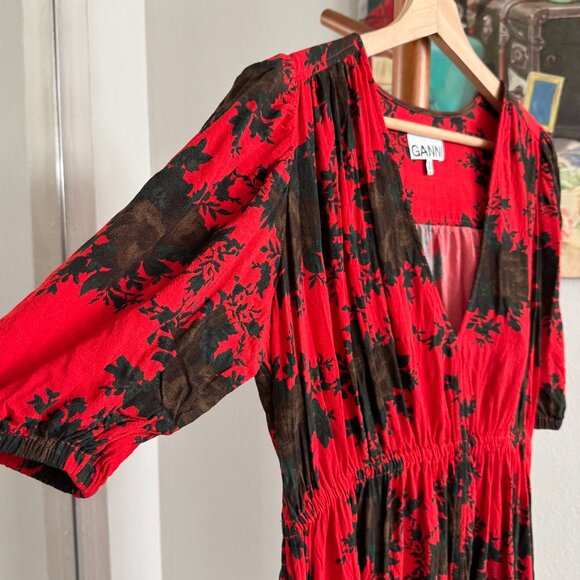 Ganni - Floral Print Crepe Mini Dress in Red - Picture 4 of 10